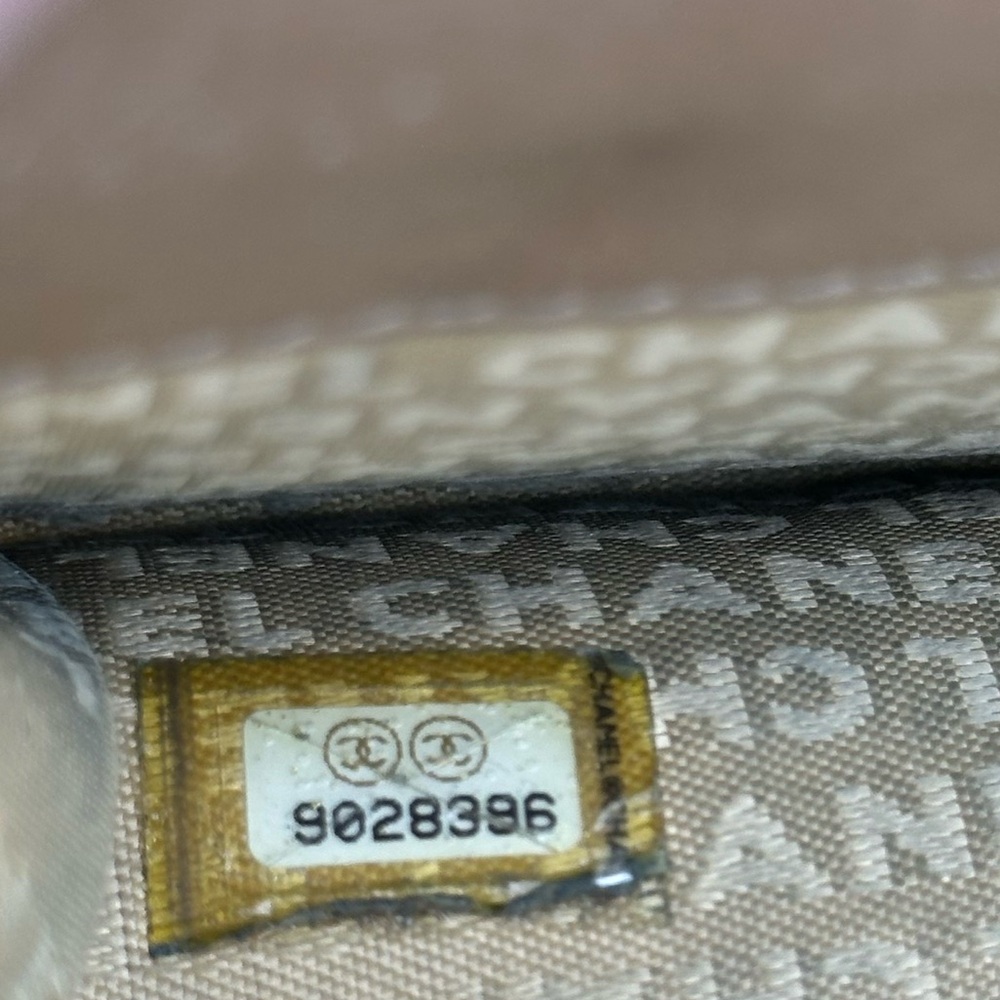 Chanel Beige Compact Wallet - Picture 12 of 16